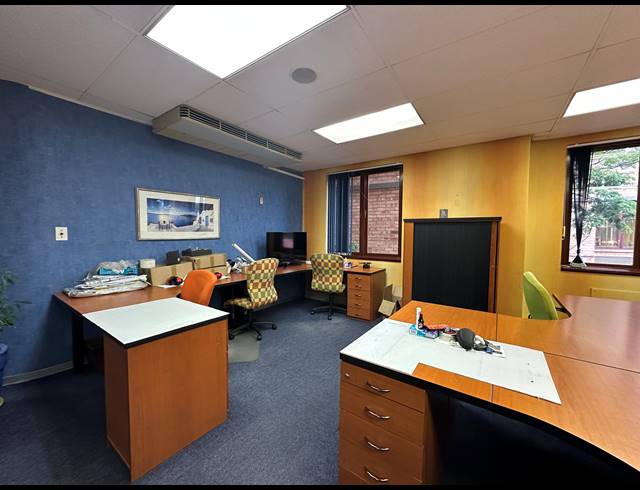 950M² OFFICE TO LET IN WOODMEAD